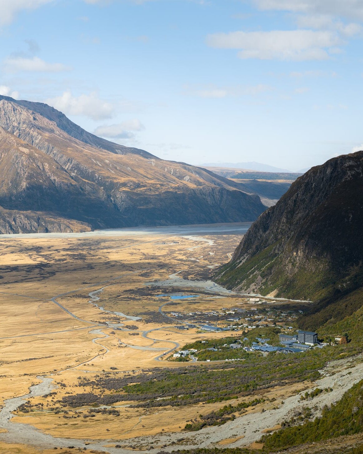 Mt Cook Village situated in the Hooker Valley, the perfect place to stay in Mt Cook